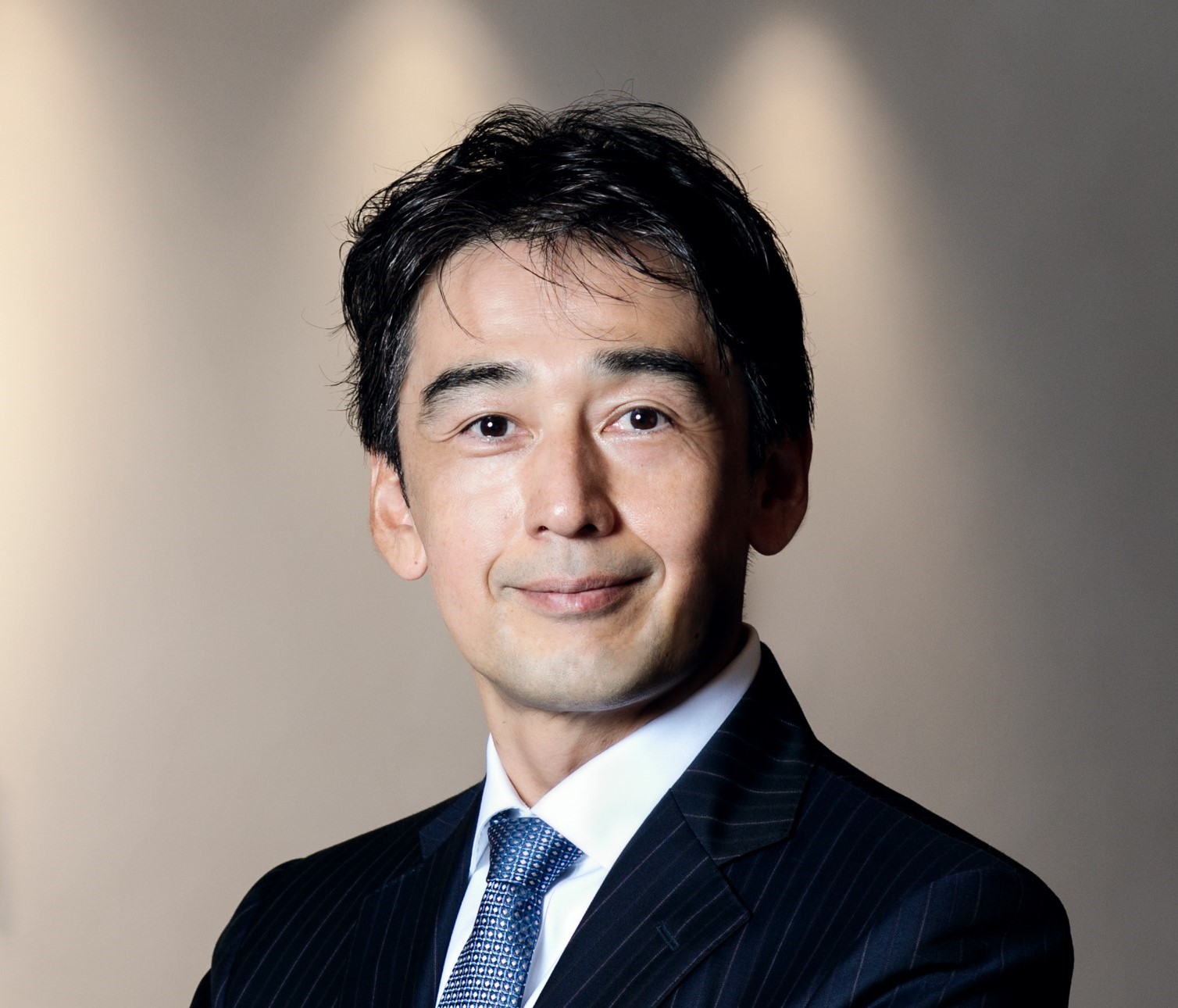 EFPIA Japan 会長　岩屋　孝彦